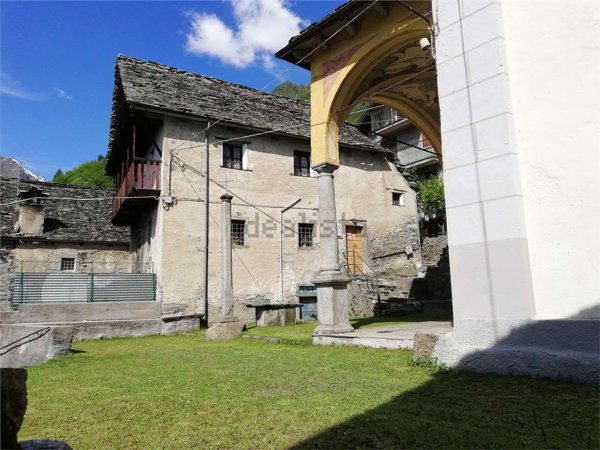 esavano in vendita a Bognanco