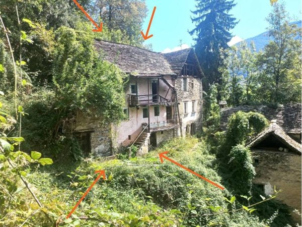 casa indipendente in vendita a Bognanco