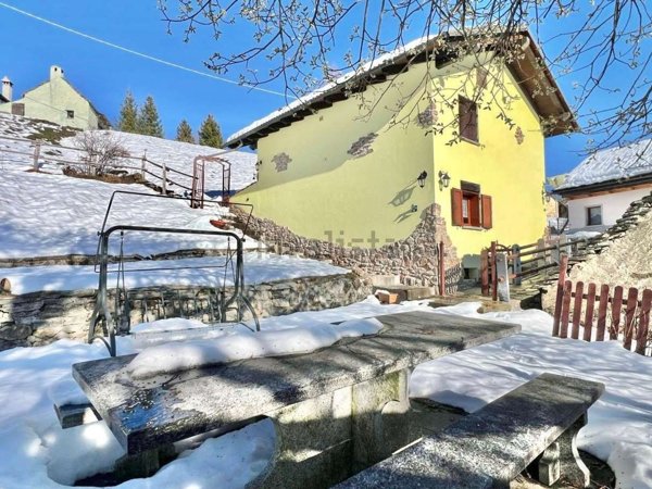 casa indipendente in vendita a Bognanco