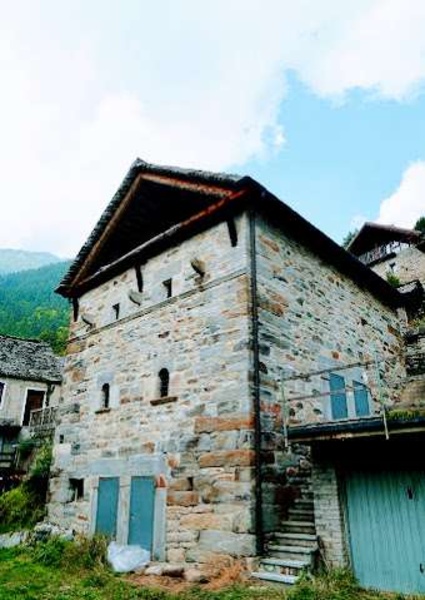 casa indipendente in vendita a Bognanco