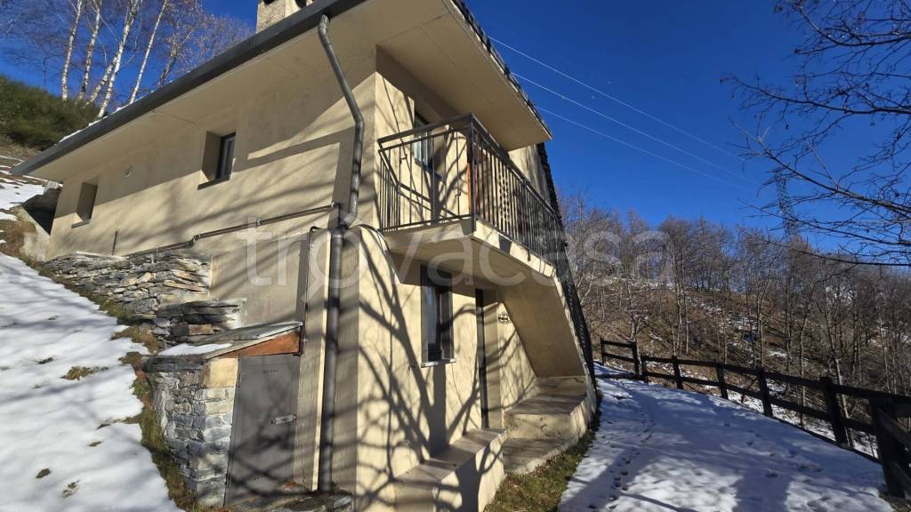 casa indipendente in vendita a Bognanco