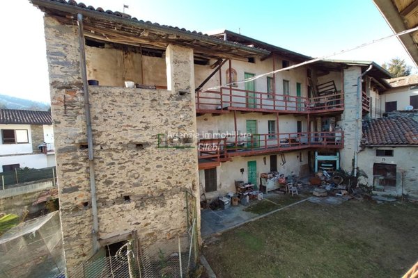 appartamento in vendita a Brovello-Carpugnino in zona Carpugnino