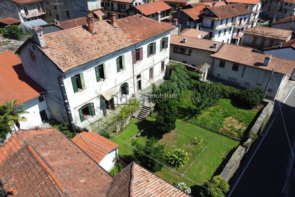 casa indipendente in vendita a Brovello-Carpugnino in zona Carpugnino