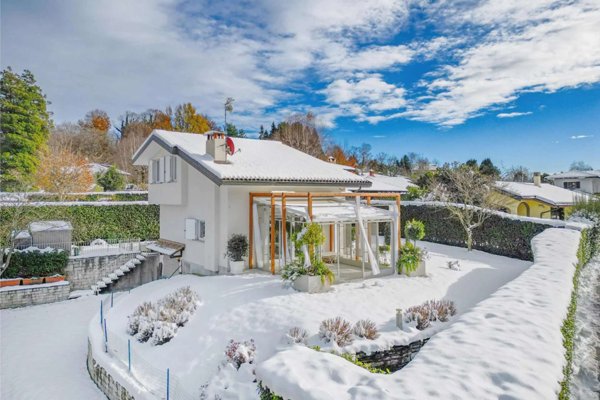 casa indipendente in vendita a Brovello-Carpugnino