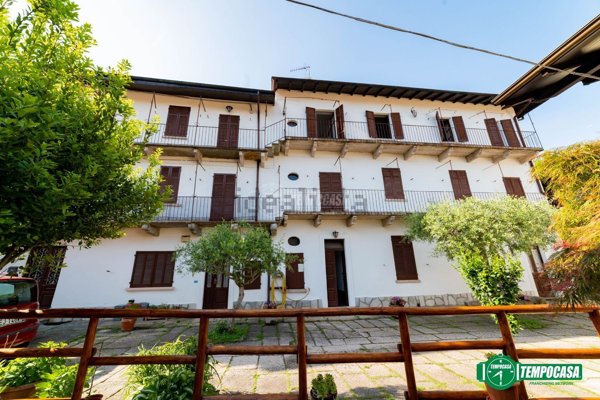 appartamento in vendita a Brovello-Carpugnino