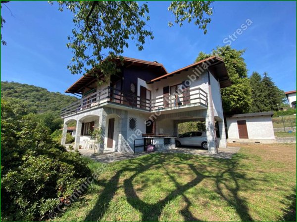 casa indipendente in vendita a Brovello-Carpugnino in zona Carpugnino