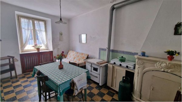 casa indipendente in vendita a Brovello-Carpugnino in zona Carpugnino