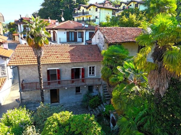 casa indipendente in vendita a Brovello-Carpugnino