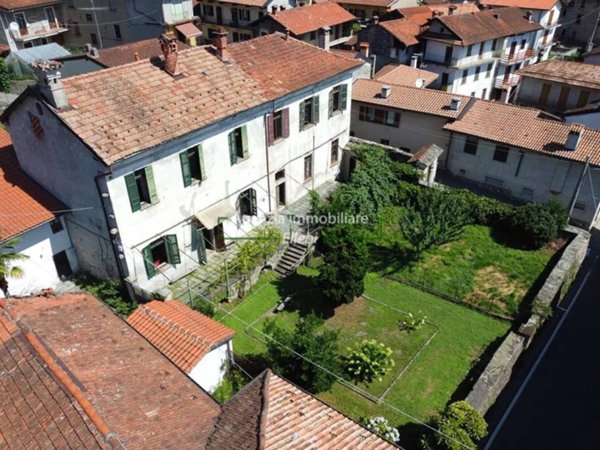casa indipendente in vendita a Brovello-Carpugnino in zona Carpugnino