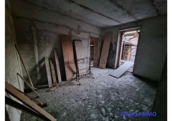 casa indipendente in vendita a Brovello-Carpugnino