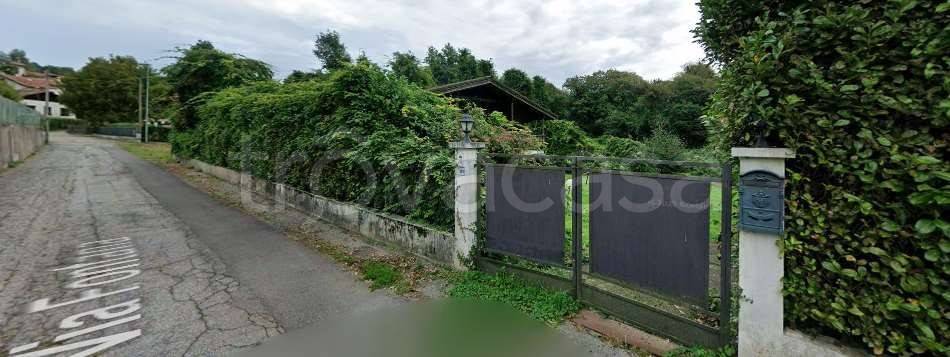 casa indipendente in vendita a Brovello-Carpugnino