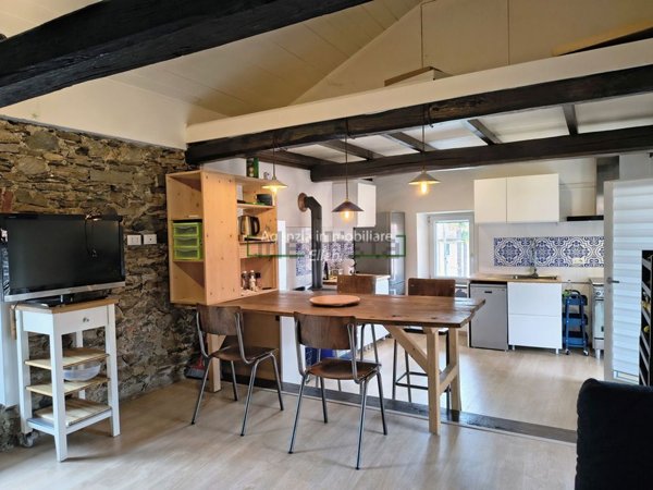 casa indipendente in vendita a Brovello-Carpugnino in zona Carpugnino