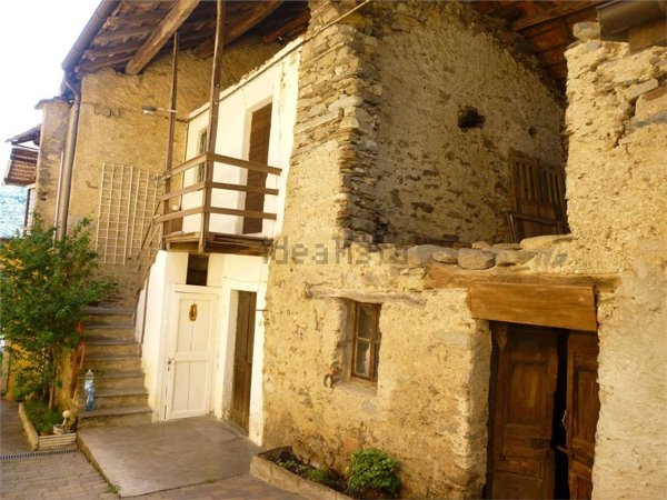 appartamento in vendita a Brovello-Carpugnino in zona Brovello