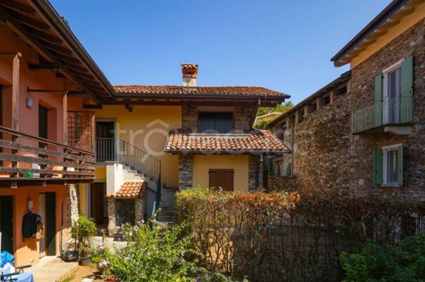 appartamento in vendita a Brovello-Carpugnino in zona Carpugnino