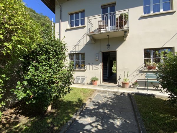 casa indipendente in vendita a Brovello-Carpugnino in zona Graglia Piana