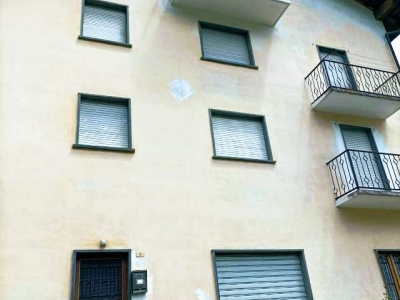 appartamento in vendita a Calasca-Castiglione