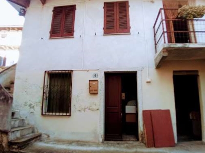 casa indipendente in vendita a Calasca-Castiglione