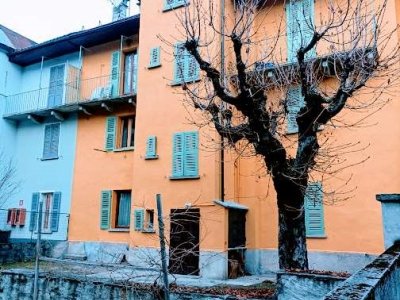 appartamento in vendita a Calasca-Castiglione