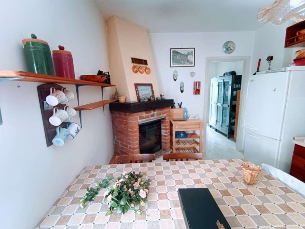 casa indipendente in vendita a Calasca-Castiglione