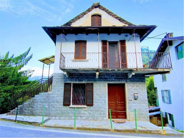 casa indipendente in vendita a Calasca-Castiglione