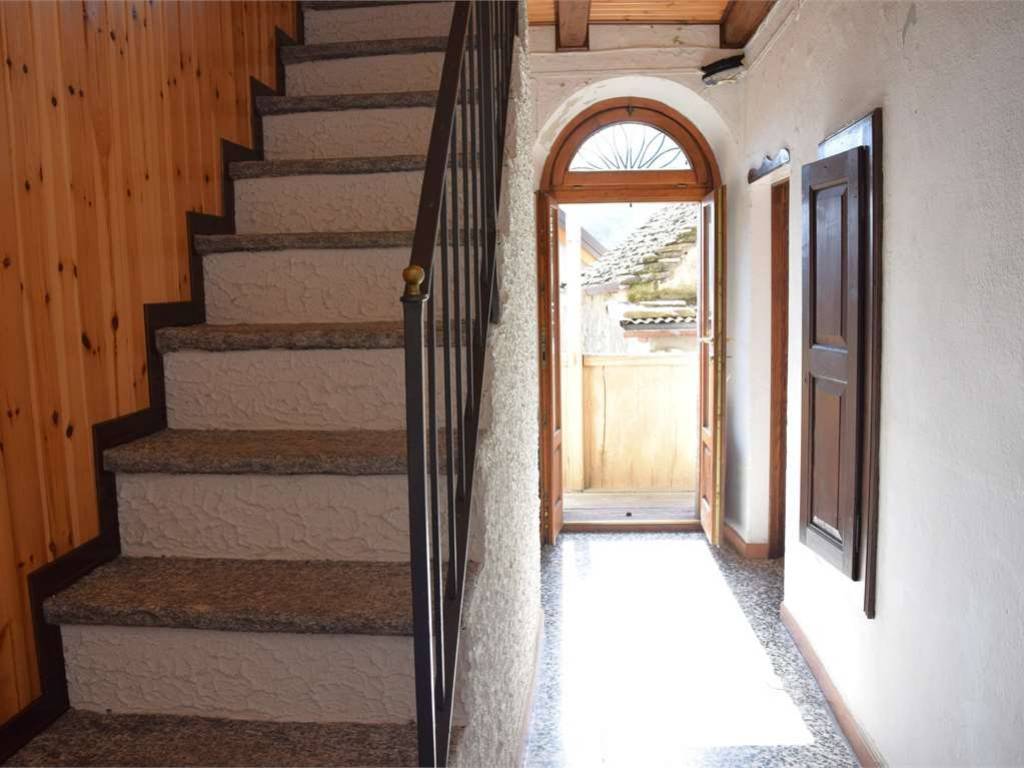 casa indipendente in vendita a Calasca-Castiglione