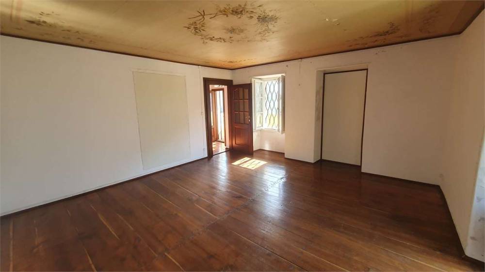 casa indipendente in vendita a Calasca-Castiglione