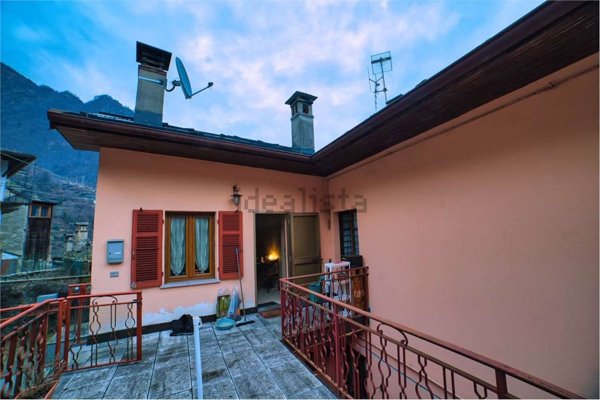 appartamento in vendita a Calasca-Castiglione