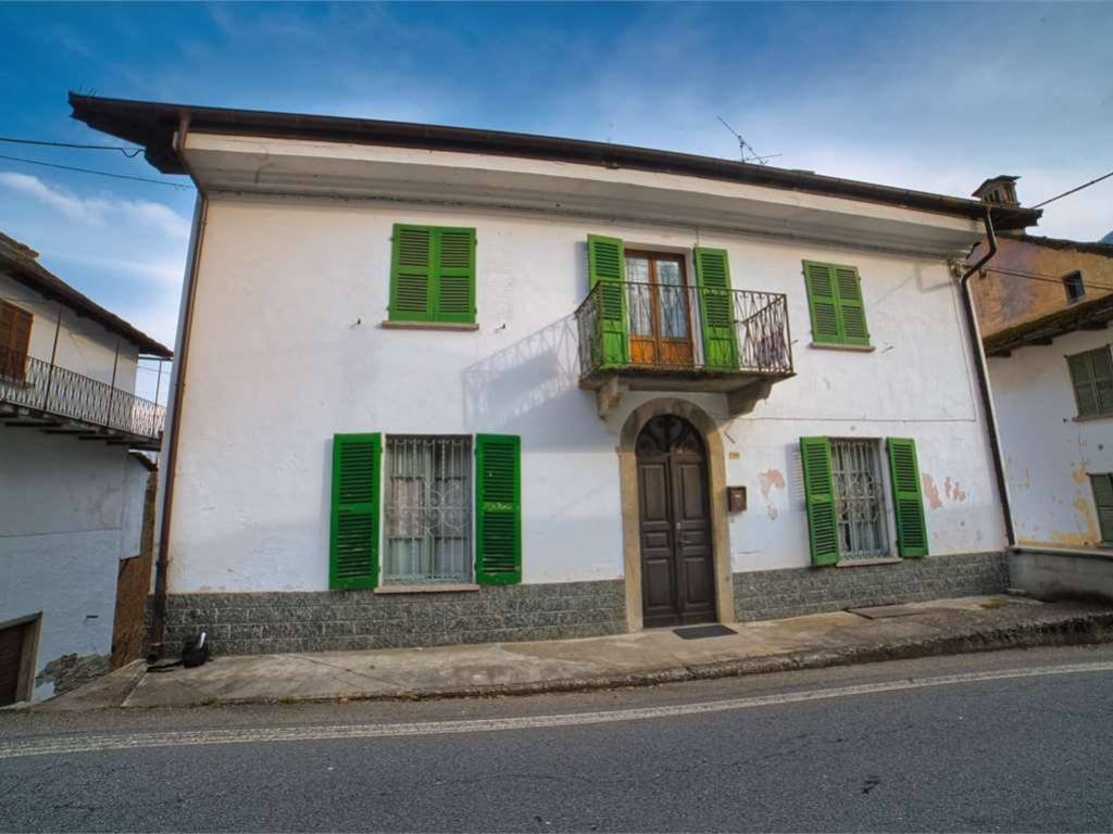 casa indipendente in vendita a Calasca-Castiglione in zona Molini