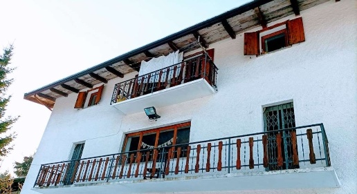 casa indipendente in vendita a Calasca-Castiglione in zona Molini