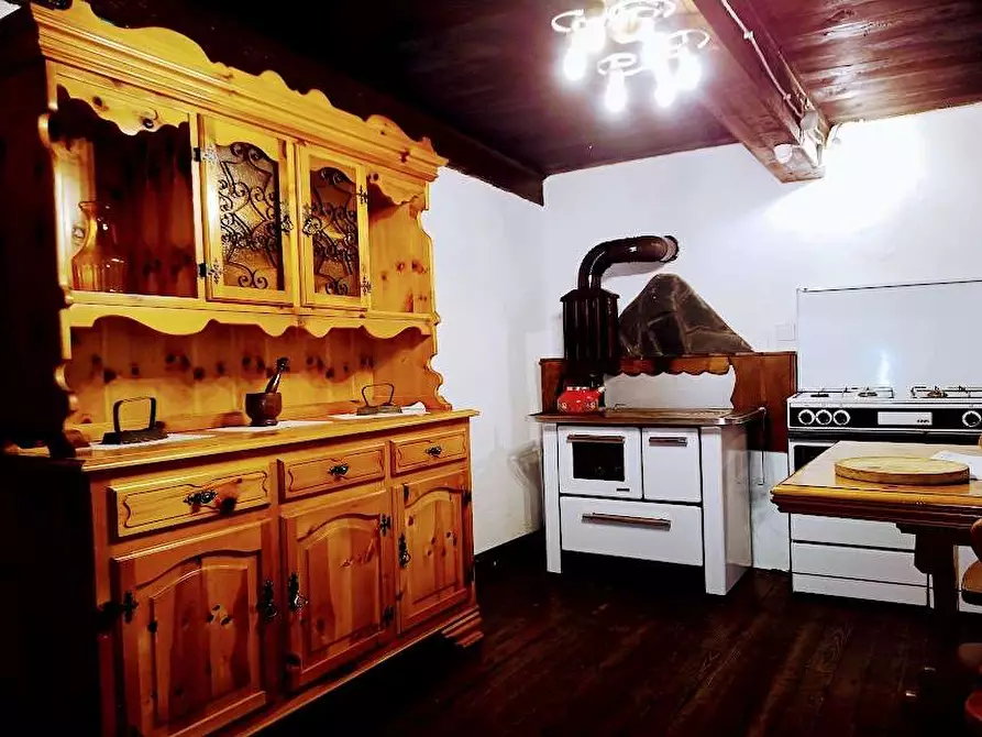 casa indipendente in vendita a Calasca-Castiglione in zona Antrogna