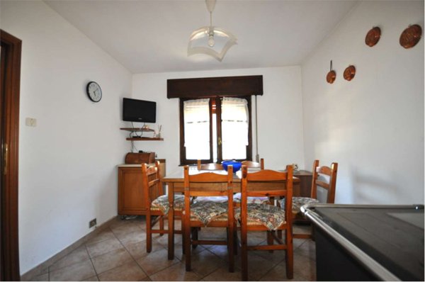 appartamento in vendita a Calasca-Castiglione in zona Molini