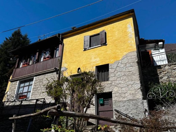 casa indipendente in vendita a Calasca-Castiglione in zona Molini