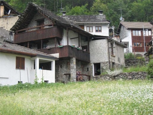 pentavano in vendita a Calasca-Castiglione in zona Barzona