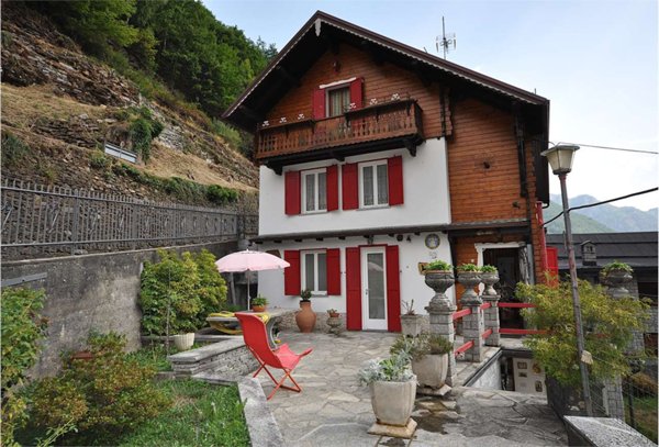 casa indipendente in vendita a Calasca-Castiglione in zona Duiamen