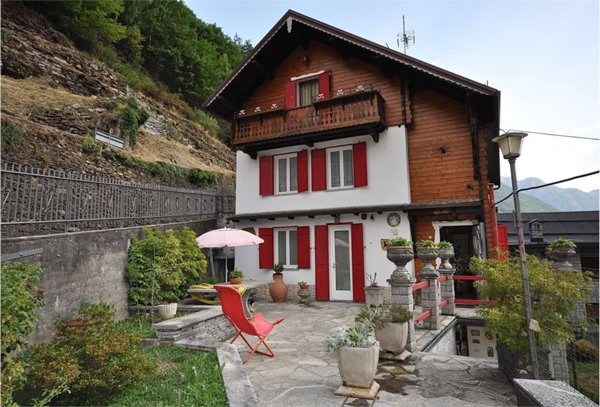 casa indipendente in vendita a Calasca-Castiglione in zona Duiamen