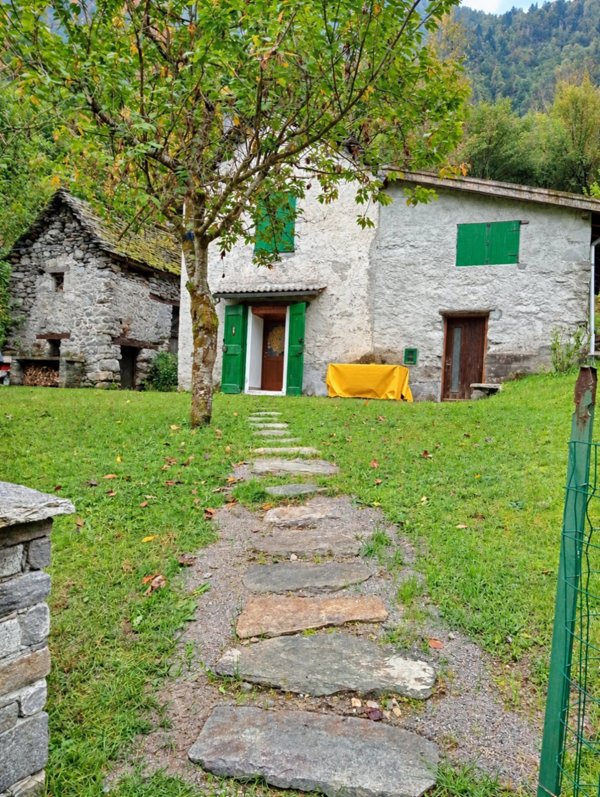 baita in vendita a Calasca-Castiglione in zona Vigino