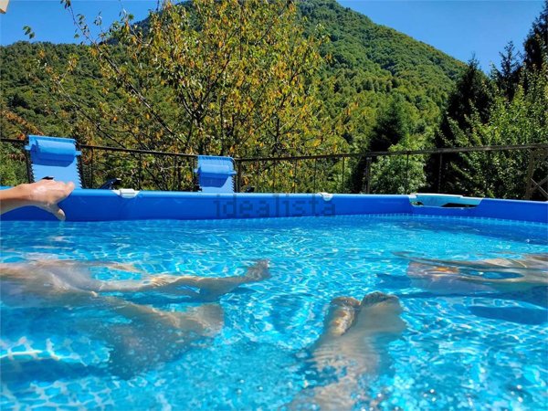 casa indipendente in vendita a Calasca-Castiglione in zona Calasca Dentro