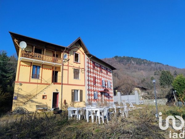 casa indipendente in vendita a Cambiasca