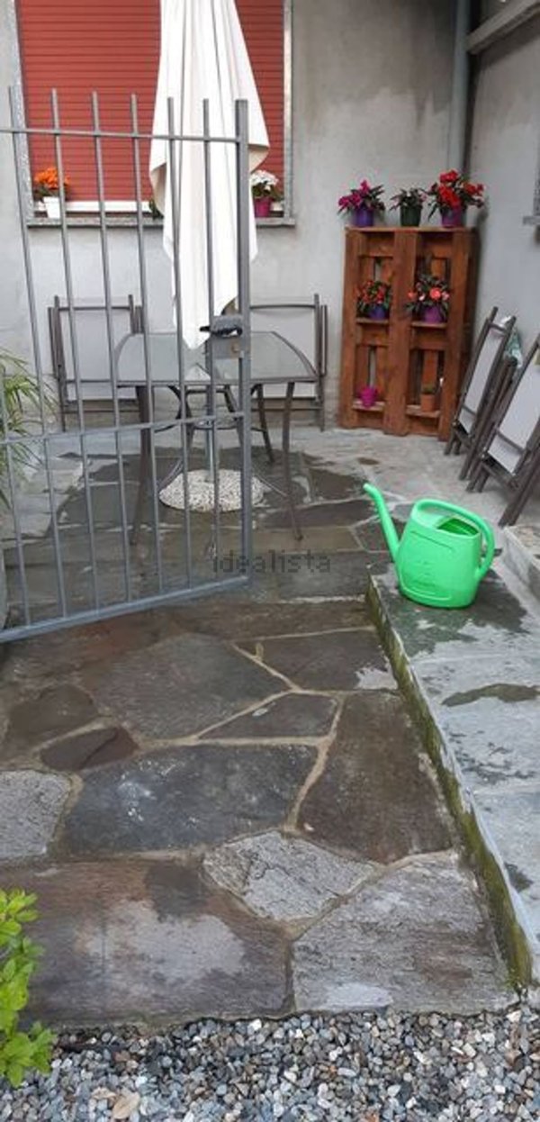 casa indipendente in vendita a Cambiasca