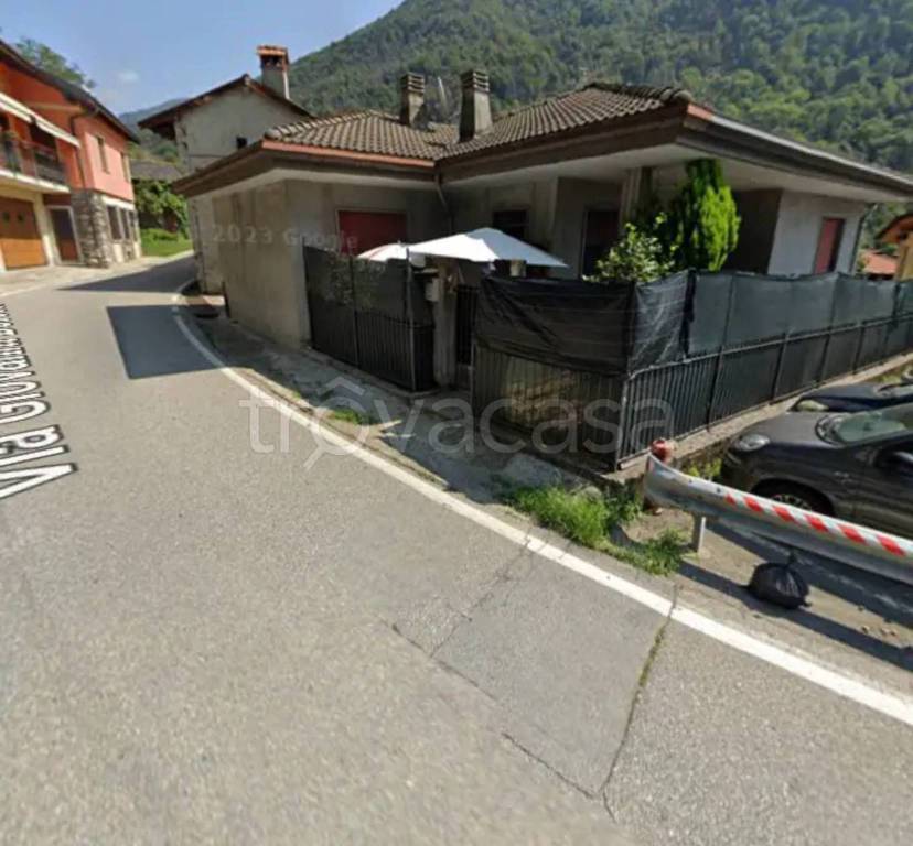 casa indipendente in vendita a Cambiasca in zona Ramello