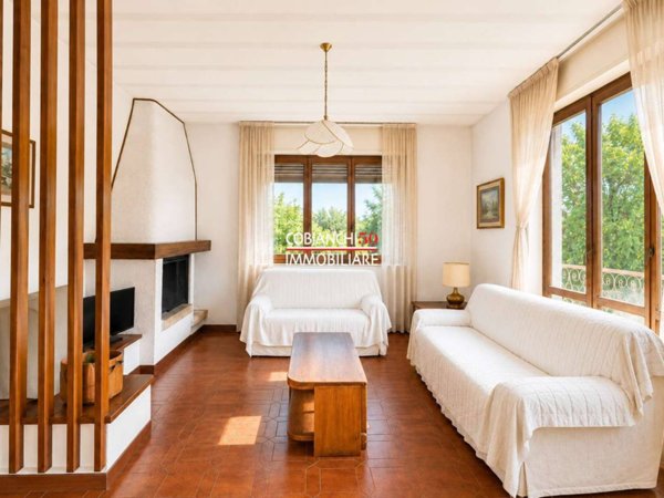 casa indipendente in vendita a Cambiasca