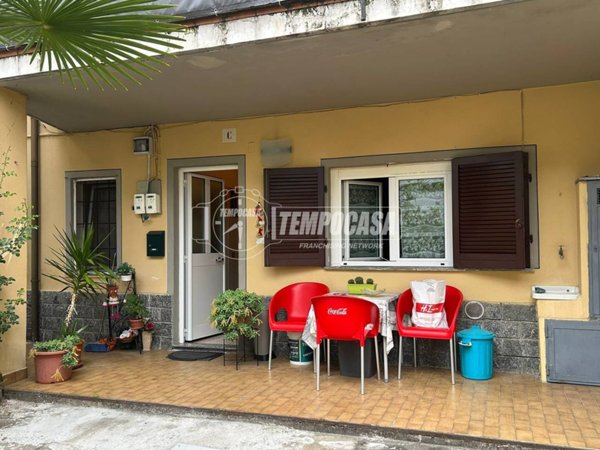 appartamento in vendita a Cambiasca in zona Comero