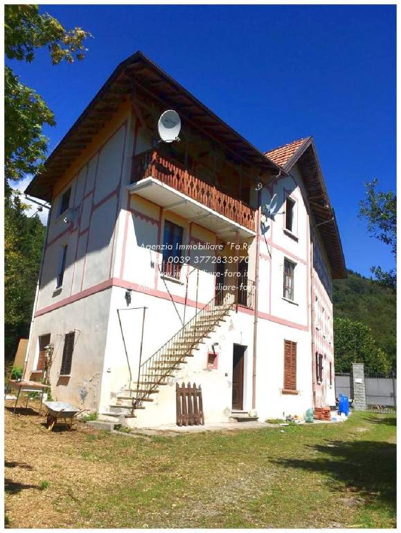casa indipendente in vendita a Cambiasca in zona Comero