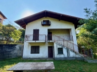 casa indipendente in vendita a Cambiasca