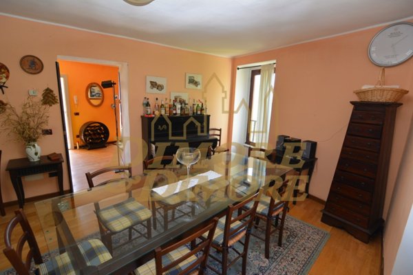 casa indipendente in vendita a Cambiasca