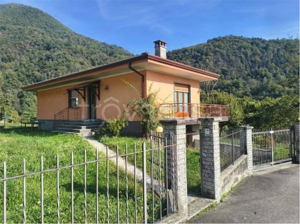 casa indipendente in vendita a Cambiasca in zona Ramello