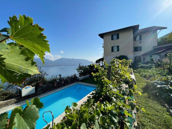 casa indipendente in vendita a Cannero Riviera in zona Oggiogno