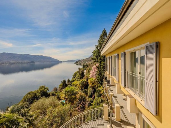 casa indipendente in vendita a Cannero Riviera