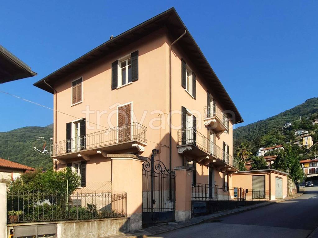 casa indipendente in vendita a Cannero Riviera