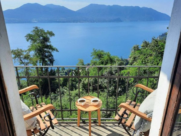 casa indipendente in vendita a Cannero Riviera in zona Donego